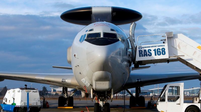Din România, avioanele ”spion” AWACS pot supraveghea cerul și Marea Neagră